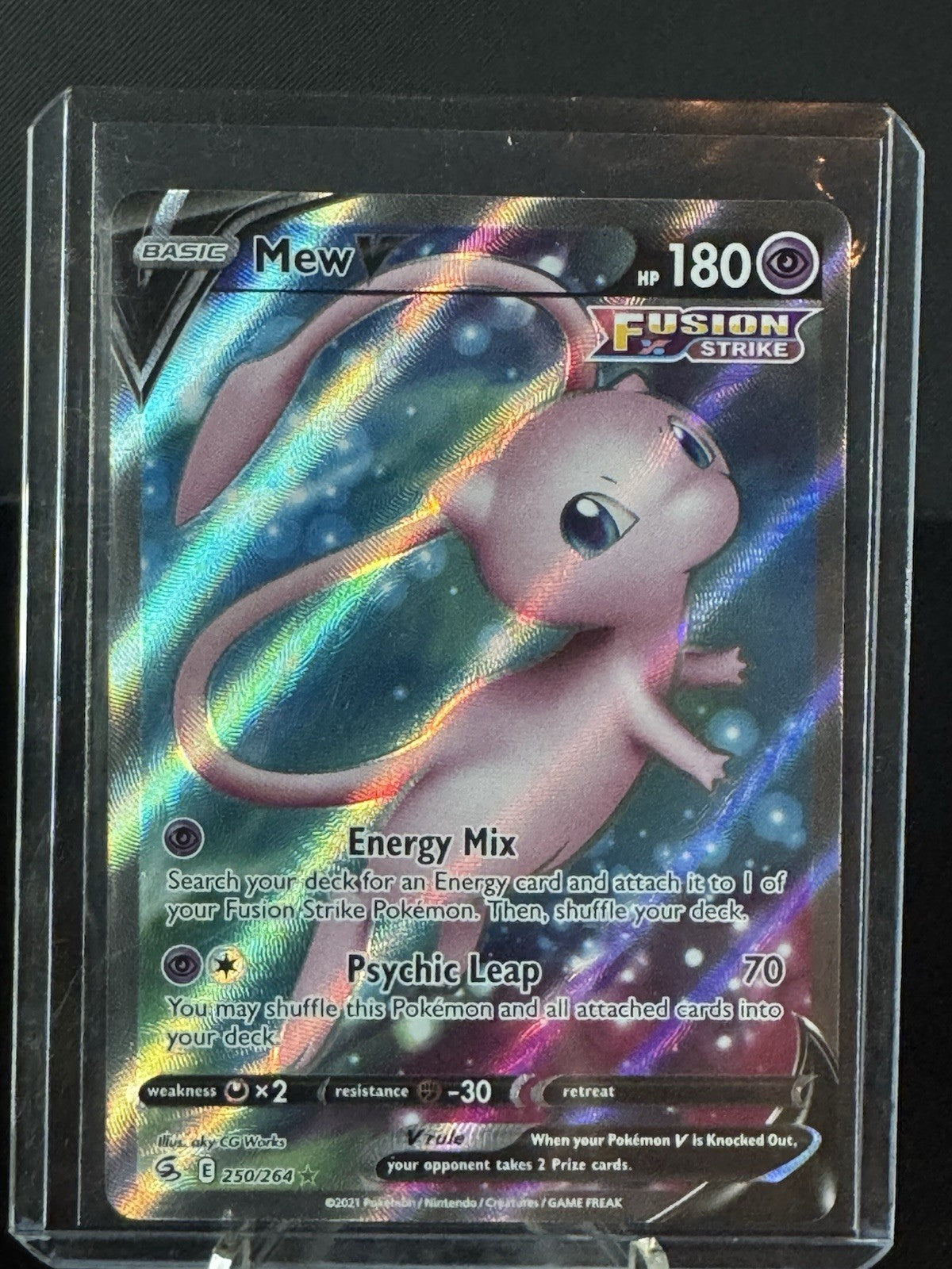 Pokémon Mew v TCG Full Art Holo Rare Card 250/264 Fusion Strike