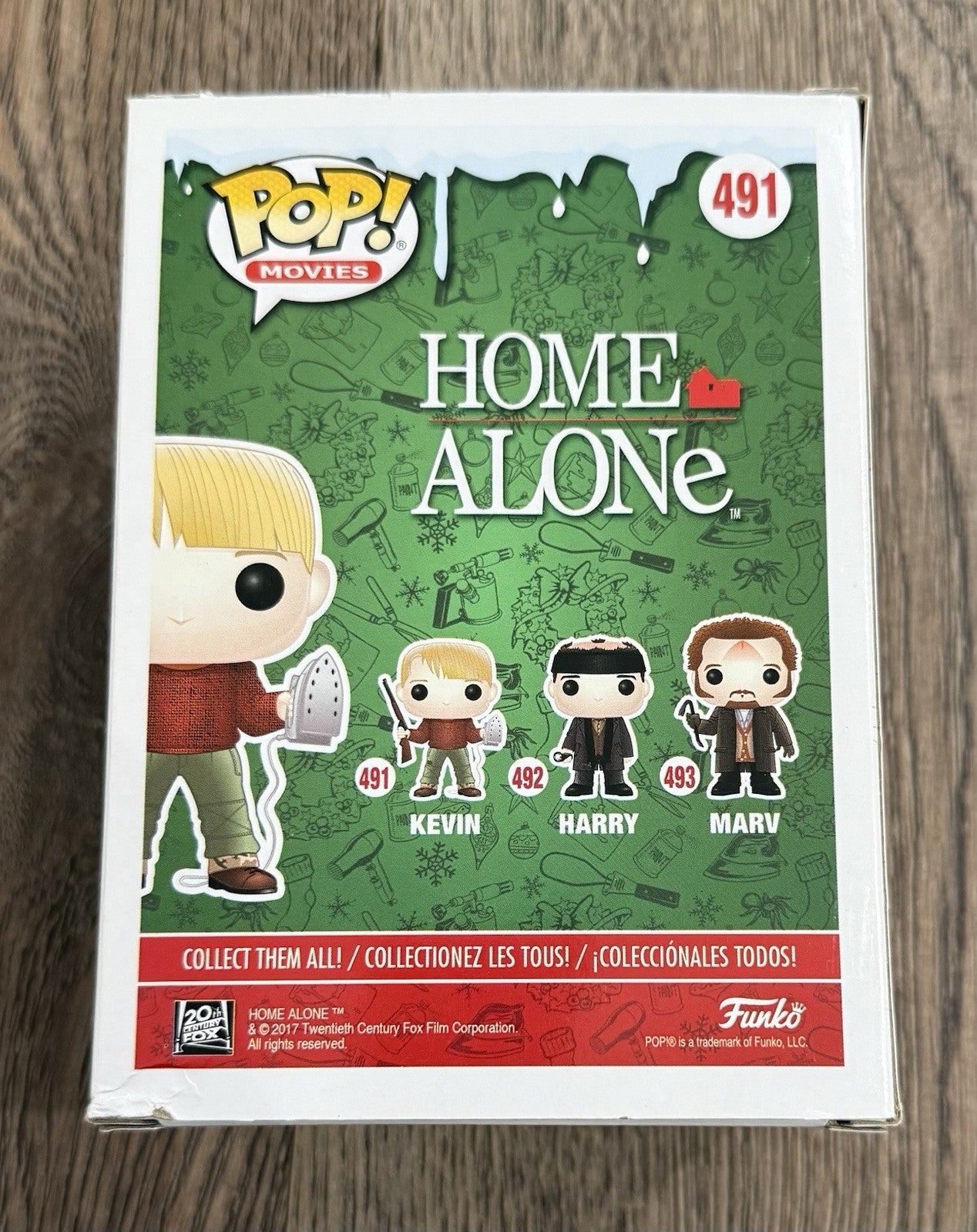 Funko Pop! Home Alone - Kevin McCallister #491 Vaulted w/ Protector BOX FLAWS