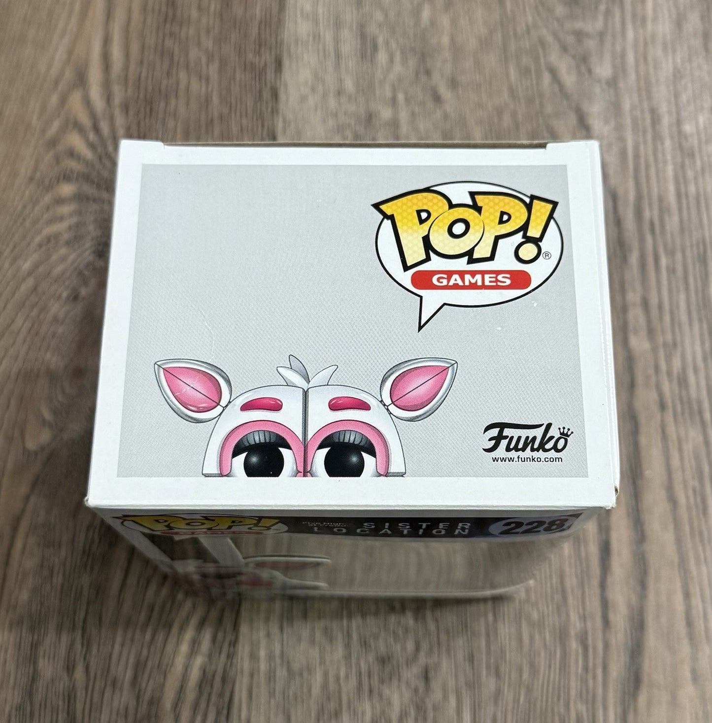 Funko Pop! FNAF Five Night’s At Freddy’s: Funtime Foxy #228 Vaulted Box Flaws