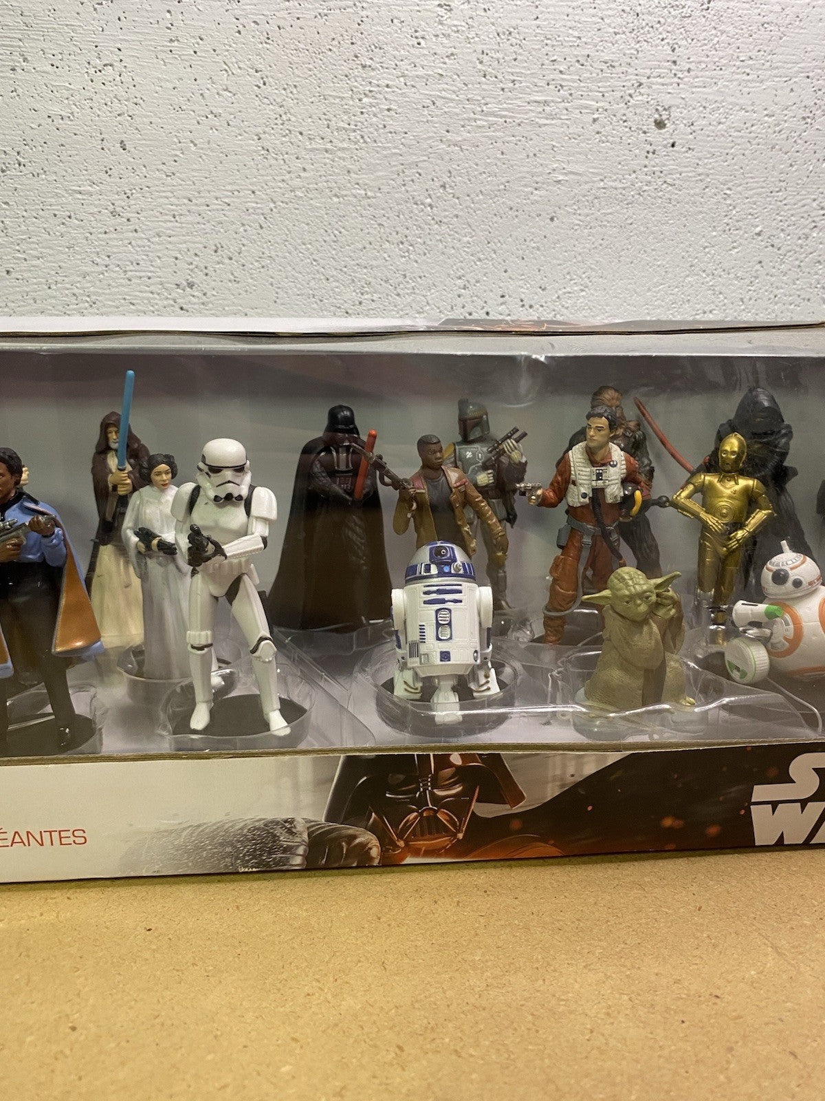 Disney Star Wars 20 Piece Mega Figurine Play Set- Brand New In Box