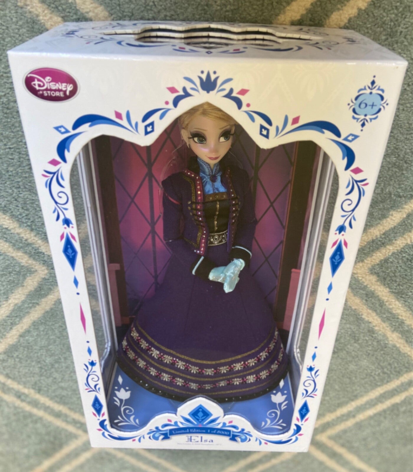 DISNEY FROZEN REGAL ELSA DOLL LIMITED EDITION OF 5000 NIB 17" NIB