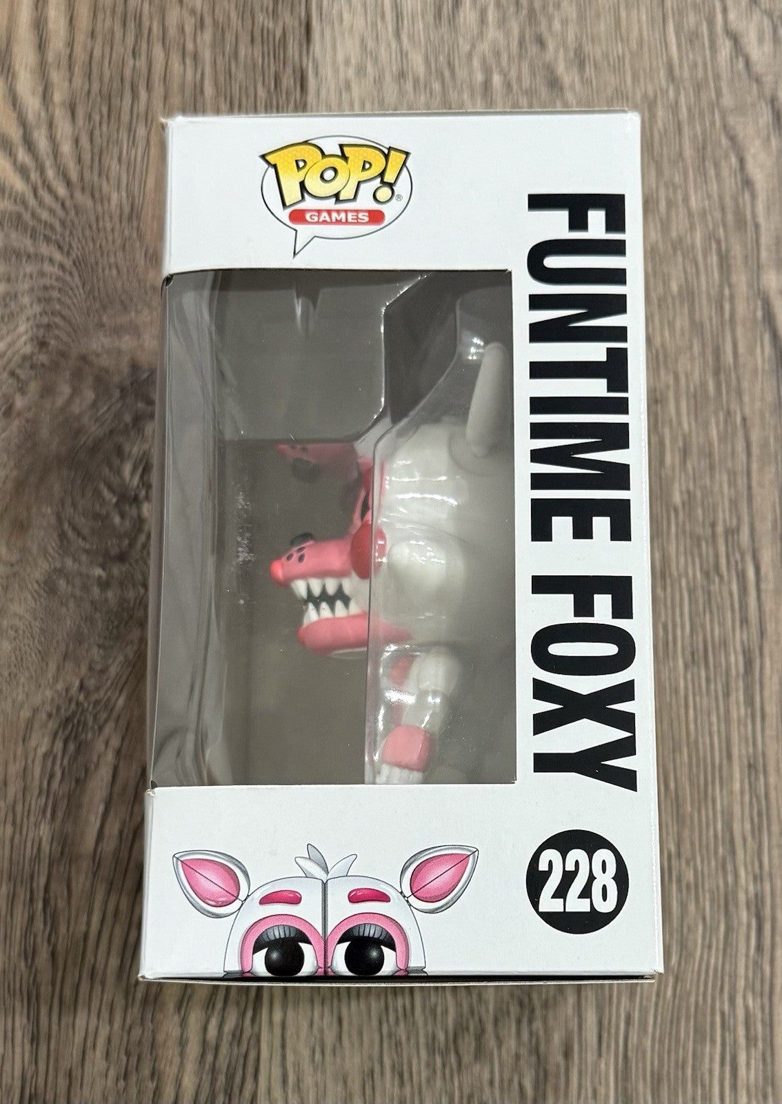 Funko Pop! FNAF Five Night’s At Freddy’s: Funtime Foxy #228 Vaulted Box Flaws