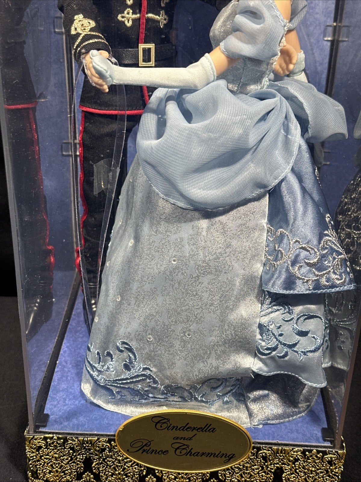 Cinderella Disney Fairytale Designer Doll Limited Edition #1460/6000