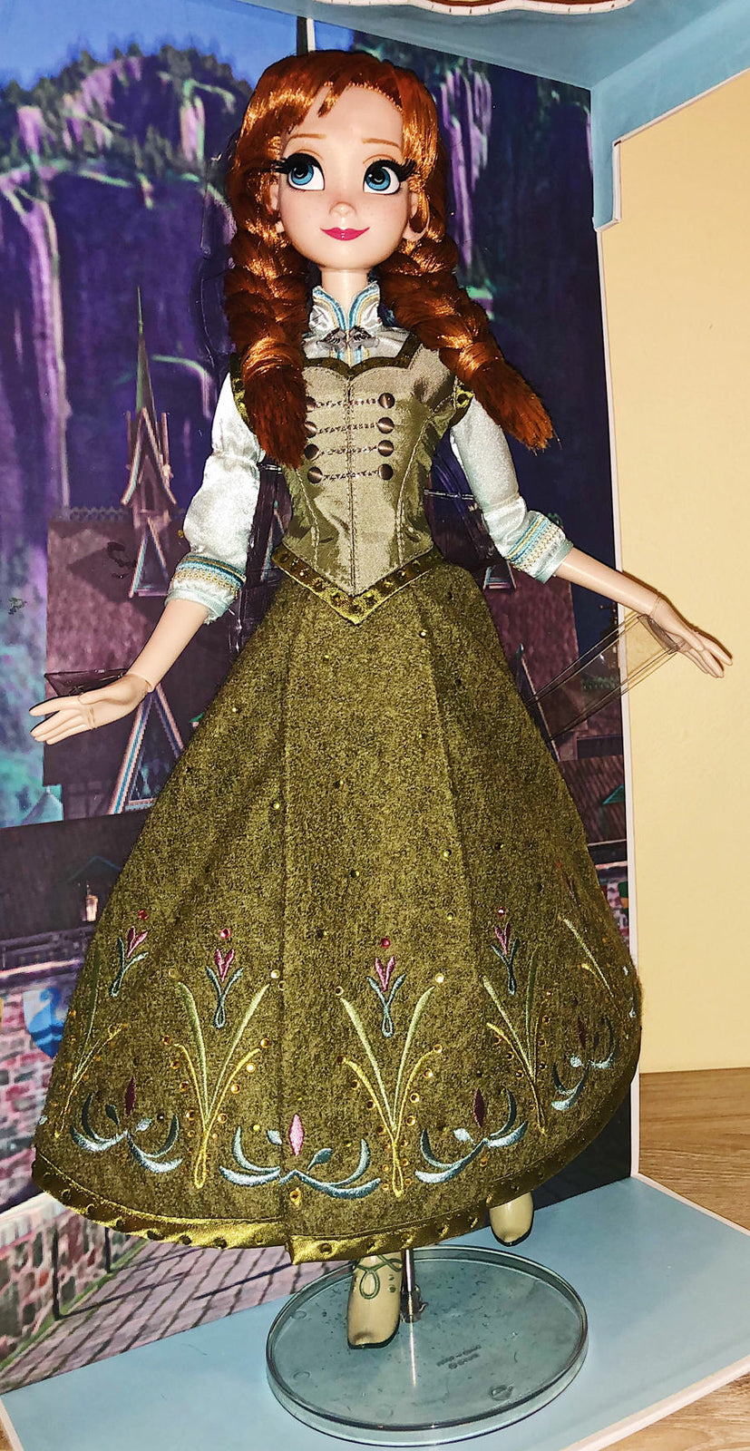 Disney Store Anna Regal Limited Edition Frozen 17" Doll