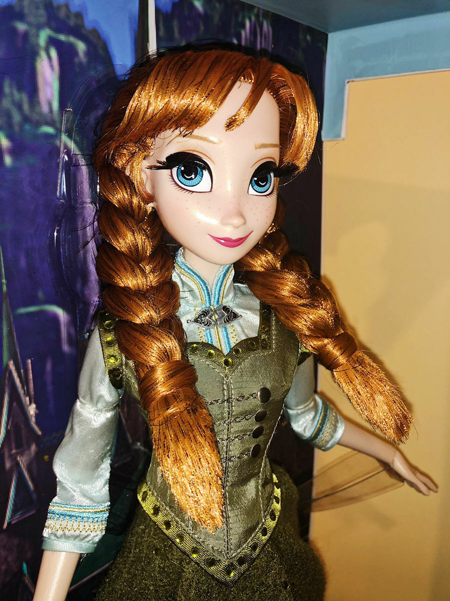 Disney Store Anna Regal Limited Edition Frozen 17" Doll