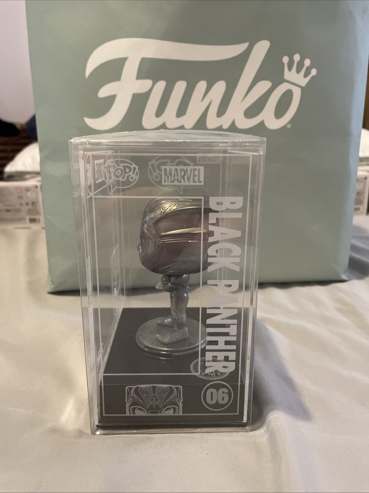 Funko Pop Diecast Black Panther CHASE 06 Funko Shop Exclusive Limited Edition