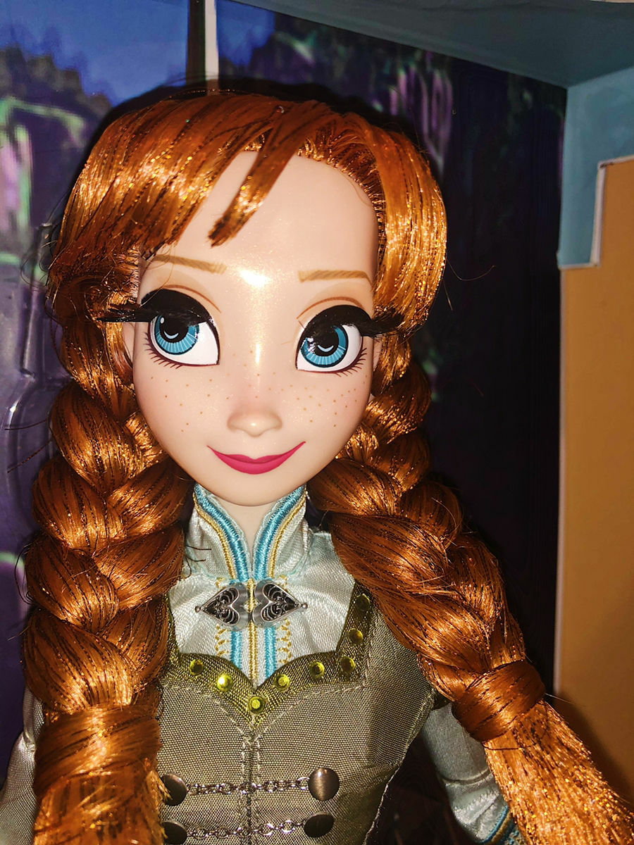 Disney Store Anna Regal Limited Edition Frozen 17" Doll