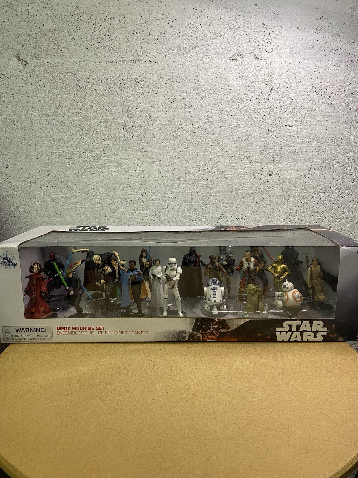 Disney Star Wars 20 Piece Mega Figurine Play Set- Brand New In Box