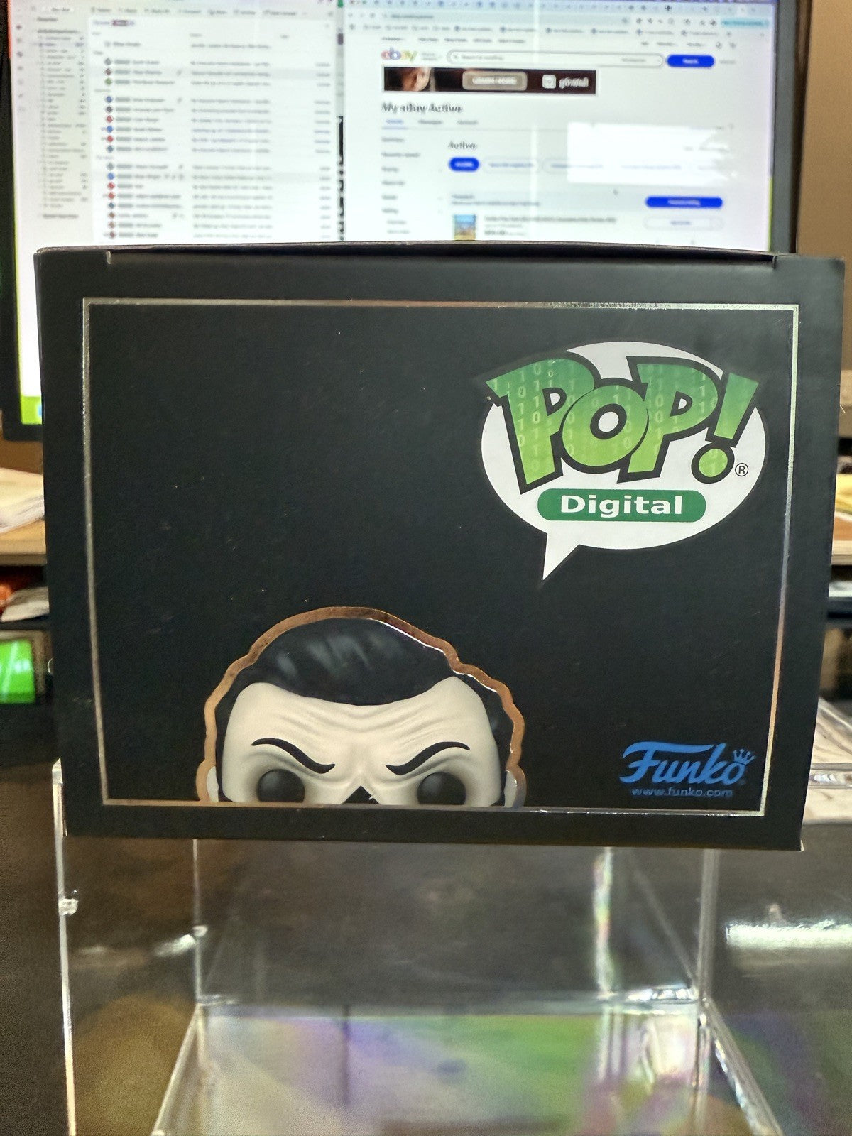 Funko It - Lumberjack (Digital Pop! Release) 182 w/protector
