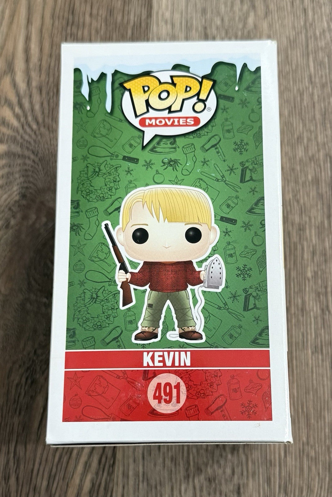 Funko Pop! Home Alone - Kevin McCallister #491 Vaulted w/ Protector BOX FLAWS