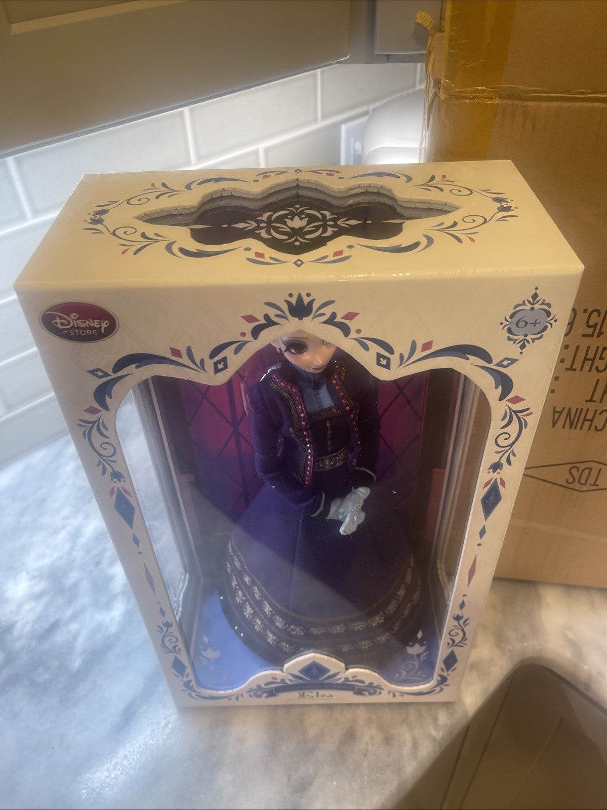 NEW Disney Store Frozen 17" Doll Queen Elsa Purple Regal Limited Edition 5000