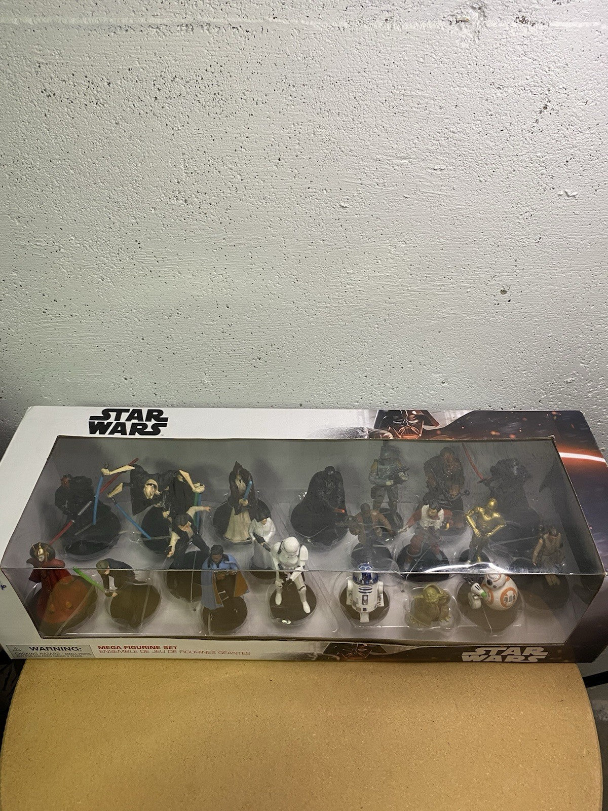 Disney Star Wars 20 Piece Mega Figurine Play Set- Brand New In Box