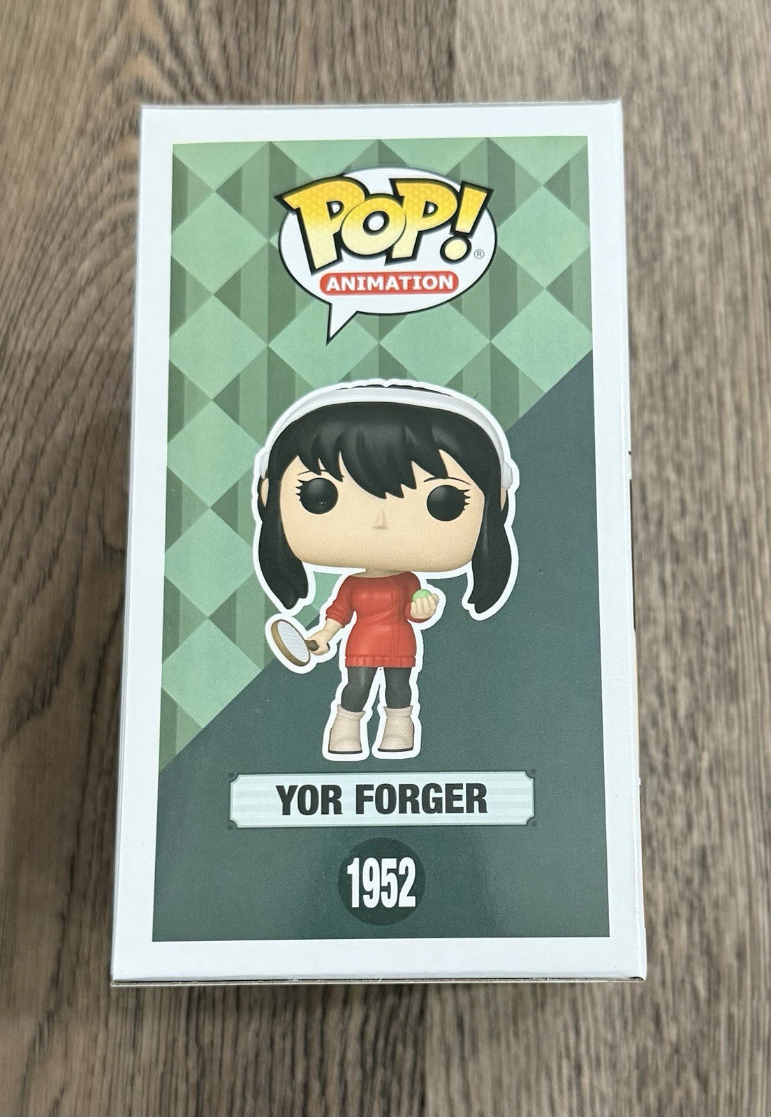 Funko Pop! Spy X Family - Yor Forger #1952 CHASE Exclusive w/ Protector