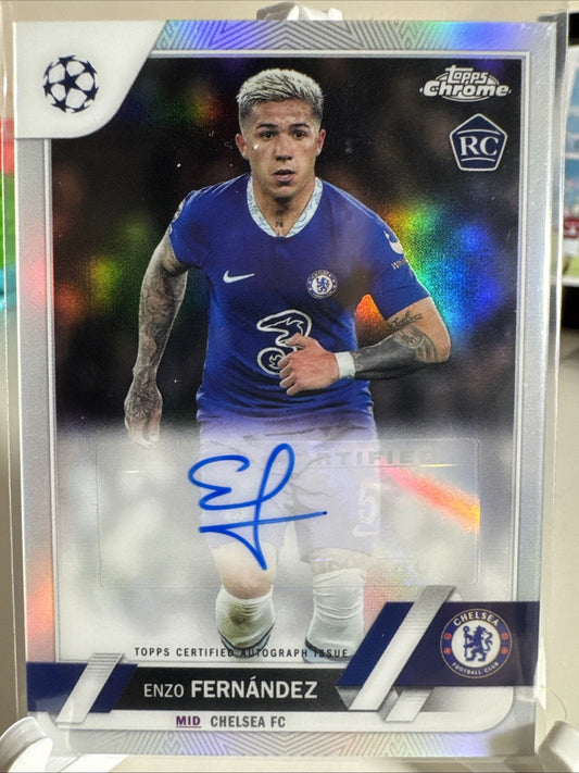 Enzo Fernandez auto RC 2022/23 Topps Chrome UEFA Club Competitions Autograph