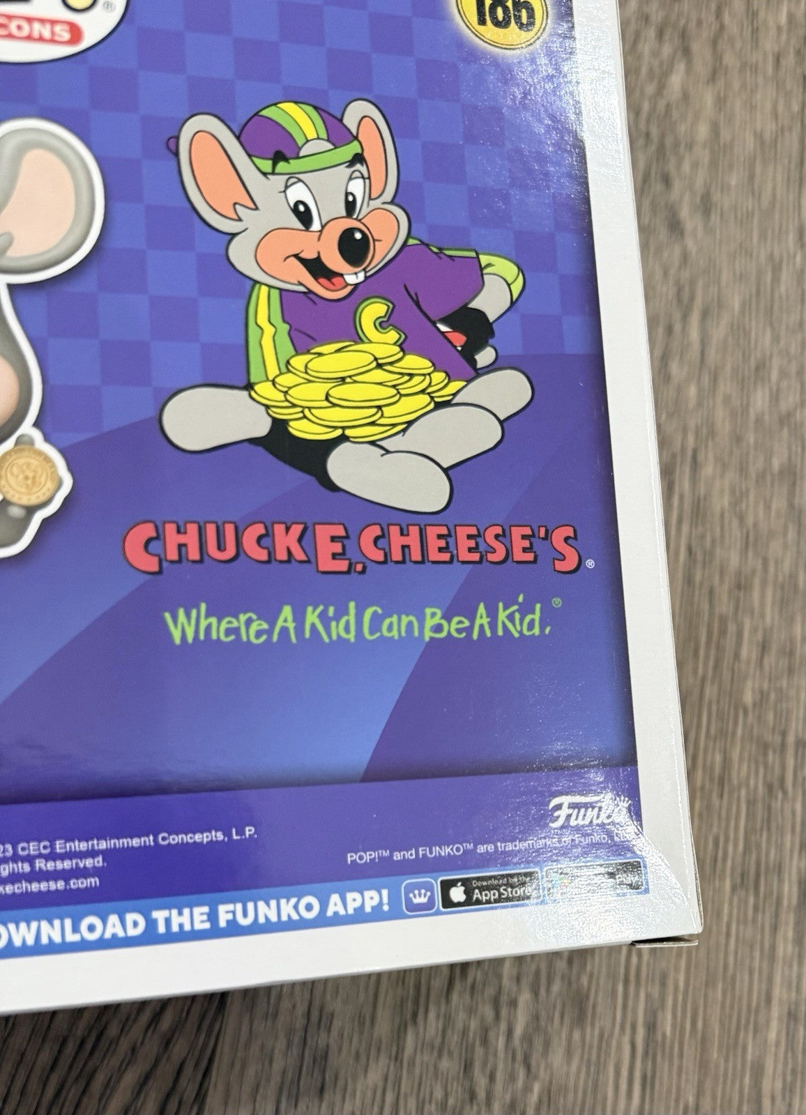 Funko Pop! Ad Icons - Retro Chuck E. Cheese #186  Vaulted w/ Protector