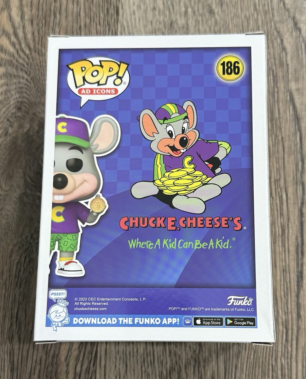 Funko Pop! Ad Icons - Retro Chuck E. Cheese #186  Vaulted w/ Protector