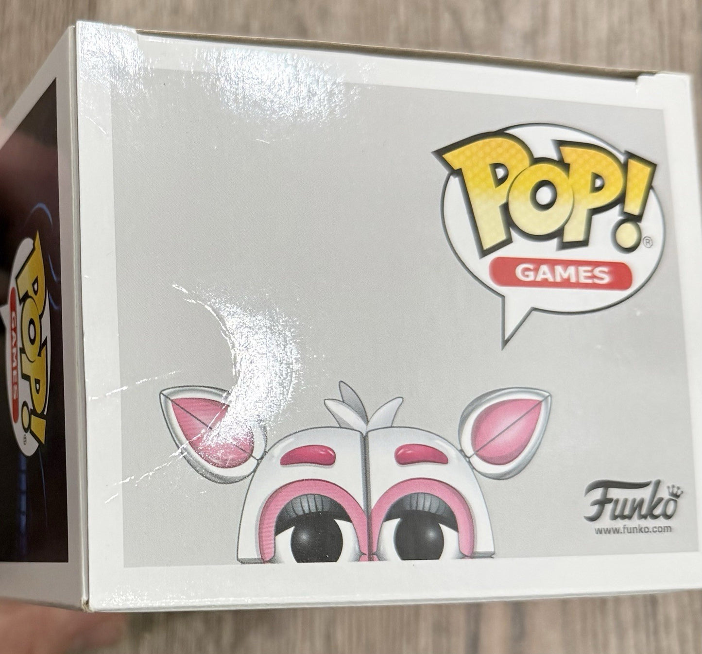 Funko Pop! FNAF Five Night’s At Freddy’s: Funtime Foxy #228 Vaulted Box Flaws